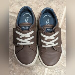 Sperry Boys - Kids Tuck LTT Sneakers Loafers Velcro Size 10M